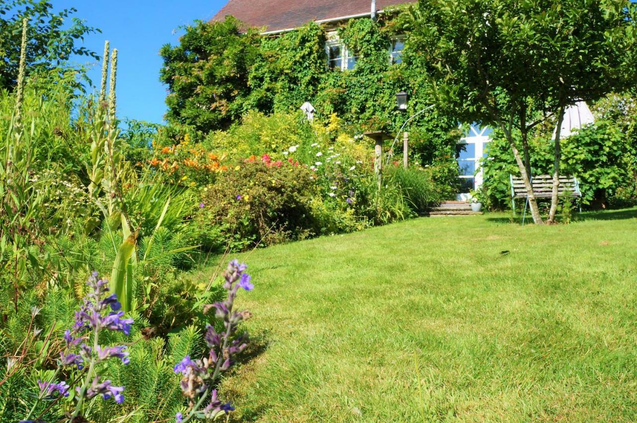 Milebrook House Panzió Knighton  Kültér fotó