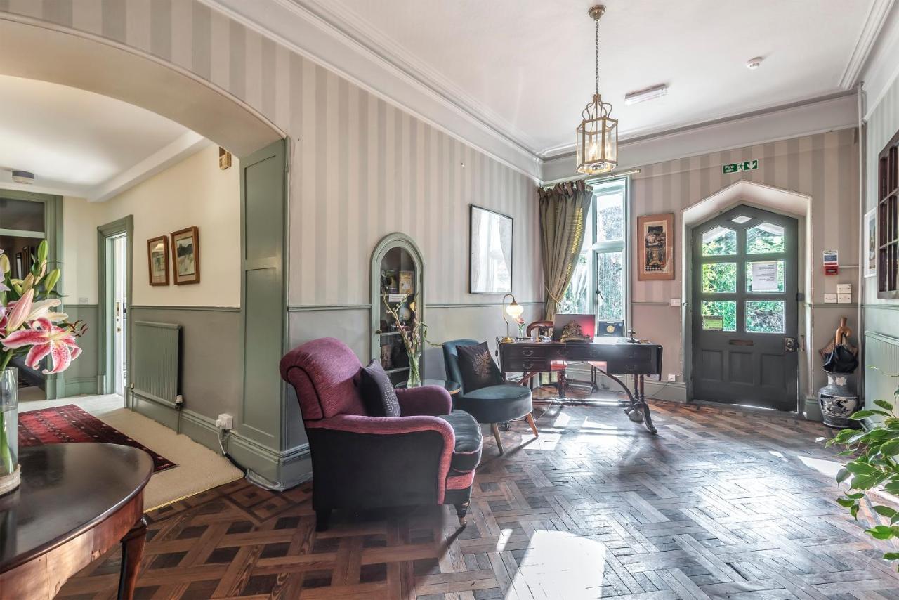Milebrook House Panzió Knighton  Kültér fotó